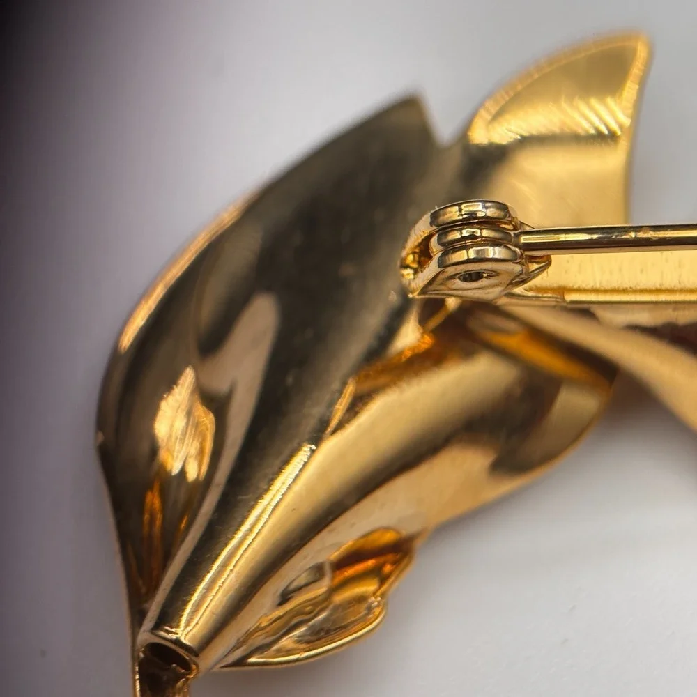 Glorius Vtg 60s Gold Tone Pink Marquis Rhinestone‎ Leaf Brooch Costume Jewelry